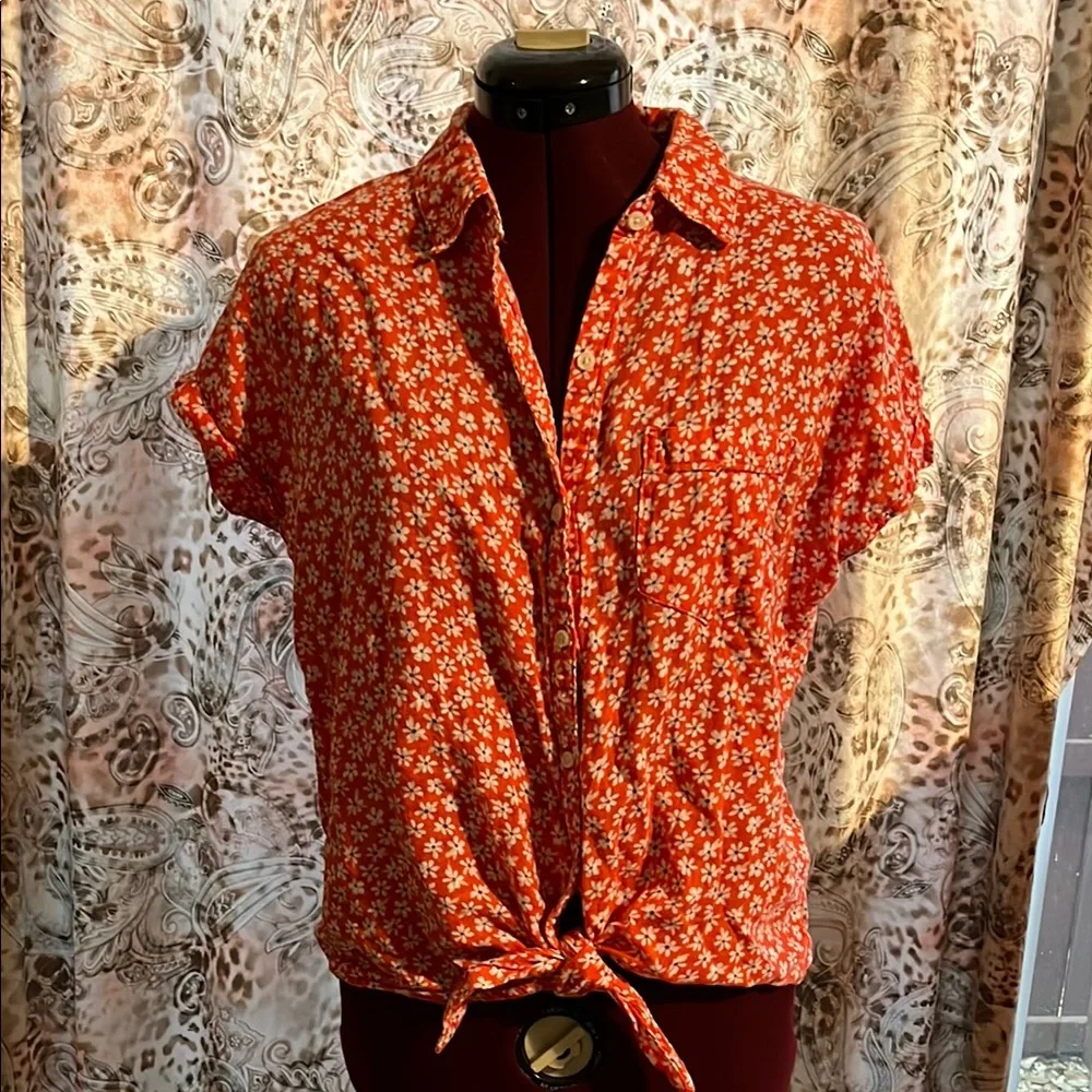 Old Navy Button Down Shirt with Tie Front and Notched Collar - Picture 1 of 3